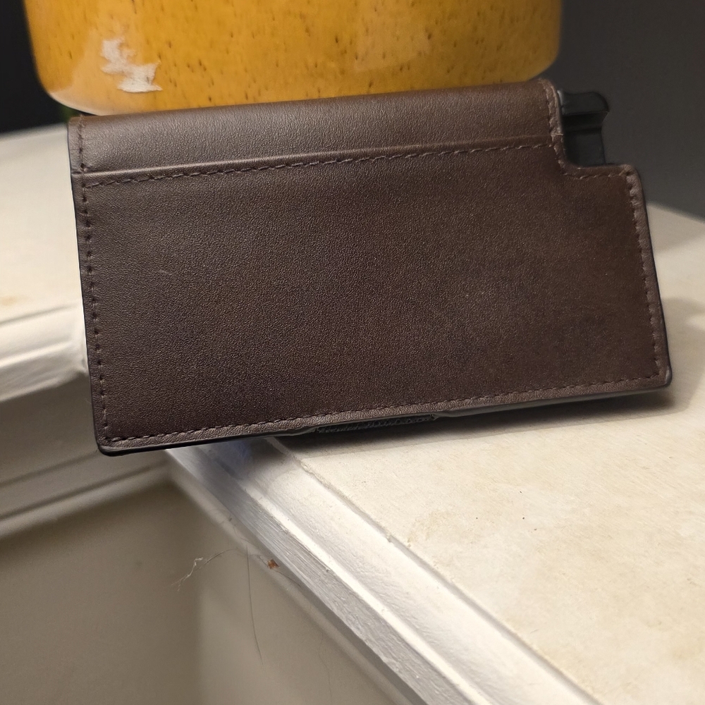 Ekster Slim Leather Card Wallet - Brown - Picture 3 of 3